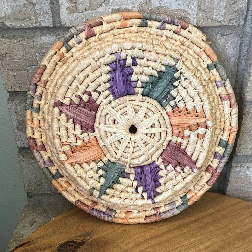 Vintage Handwoven Wicker Pastel Southwestern Basket Casserole HotPad Wall‎ Decor